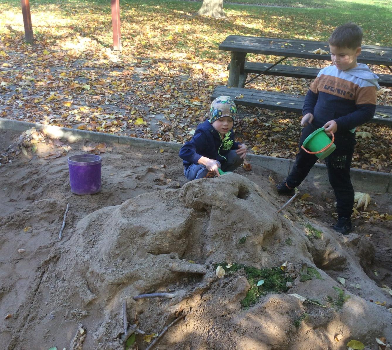 DRAKIÁDA družinek a Říjen ve 2. oddělení - 21
