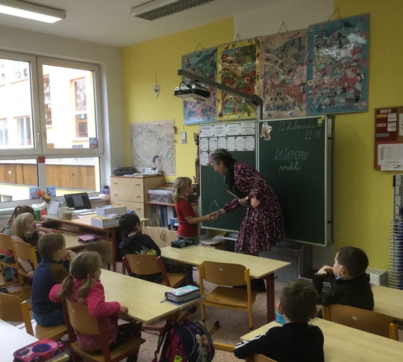 Slavnostní předávání Slabikářů v 1. třídě - 2