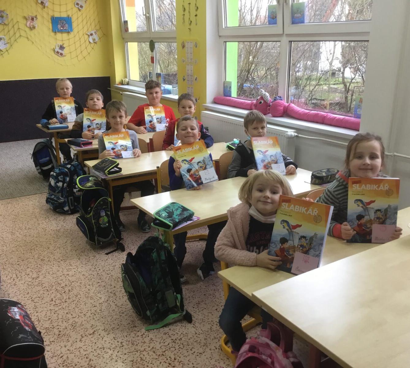 Slavnostní předávání Slabikářů v 1. třídě - 26