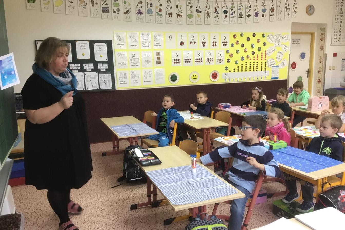 PRVŇÁČCI POKRAČUJÍ VE VÁNOČNÍM A ZIMNÍM TVOŘENÍ