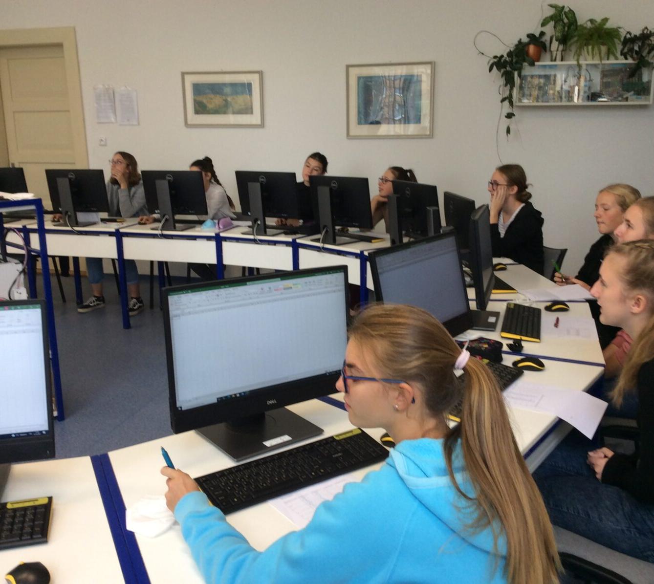 Projektový den na Gymnáziu ÚO - 24