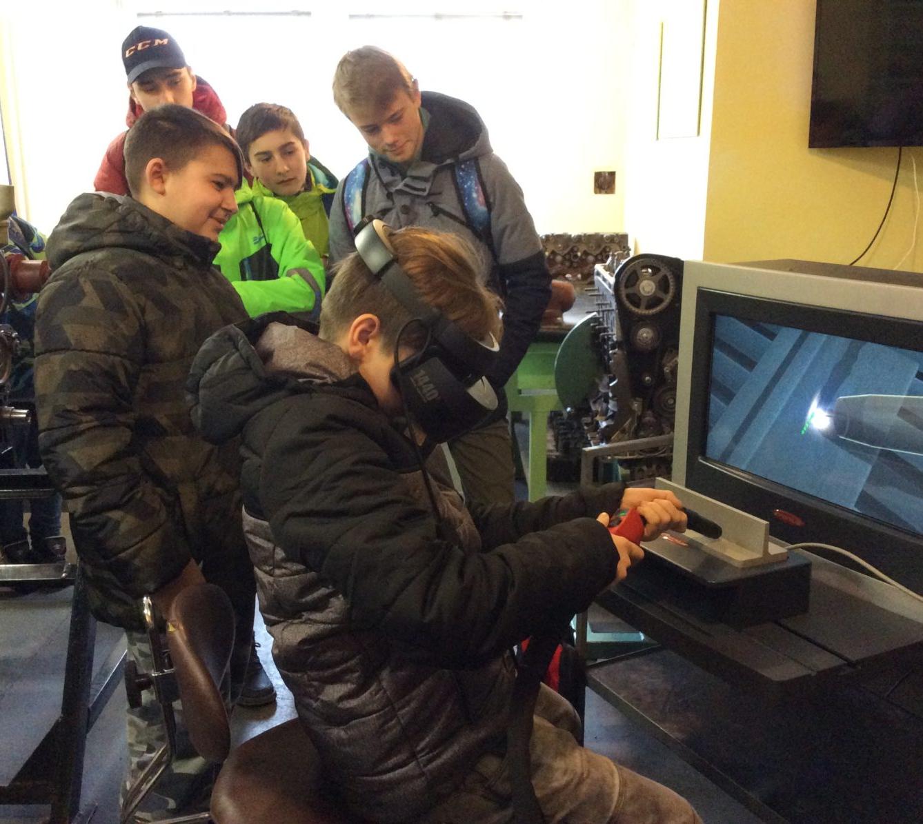 Osmáci na TECHNOhrátkách v Litomyšli - 1