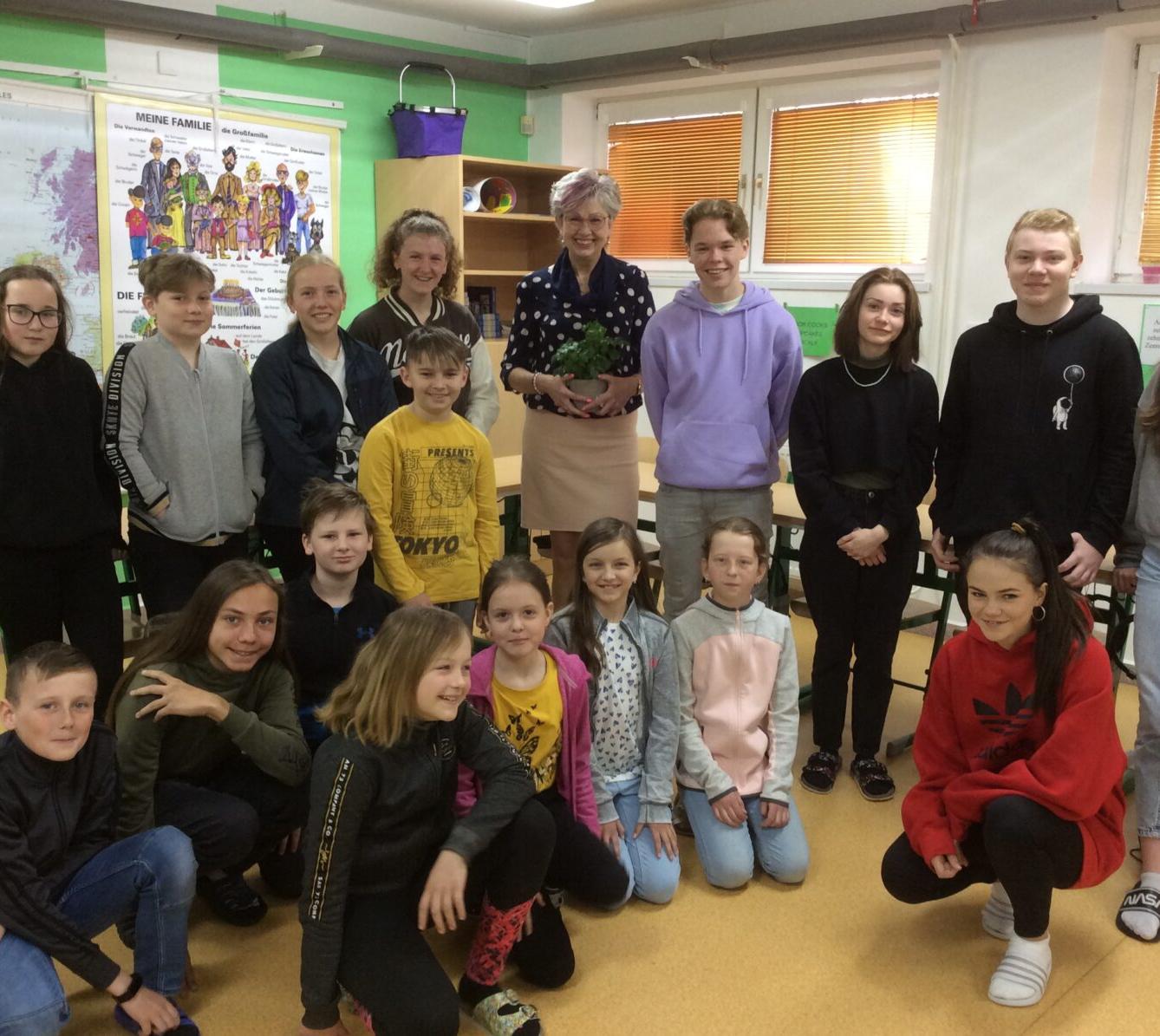 HORKÉ KŘESLO PRO PANÍ ŘEDITELKU - 6