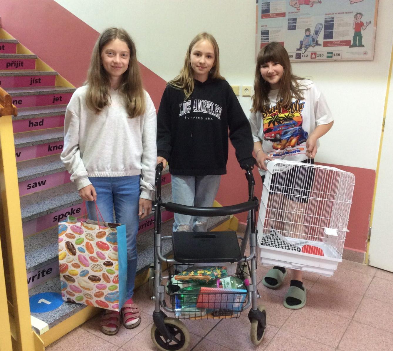 Den bez aktovek! - 16