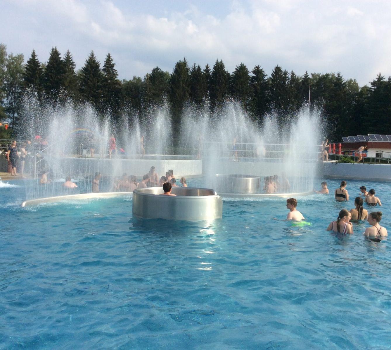 Závěr školního roku v aquaparku - 15