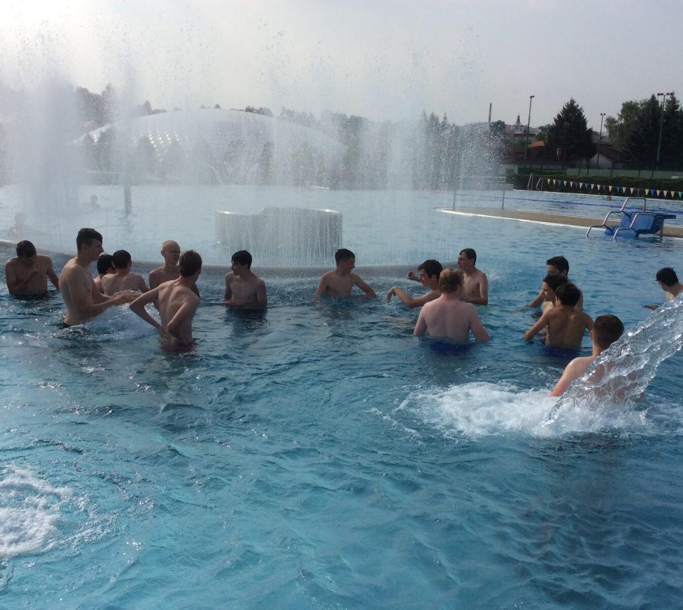 Závěr školního roku v aquaparku - 16