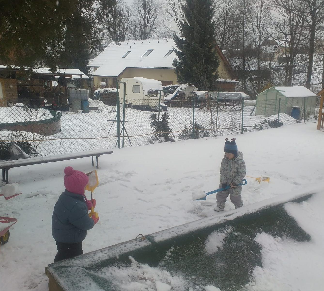 "ZIMNÍ RADOVÁNKY" - 1