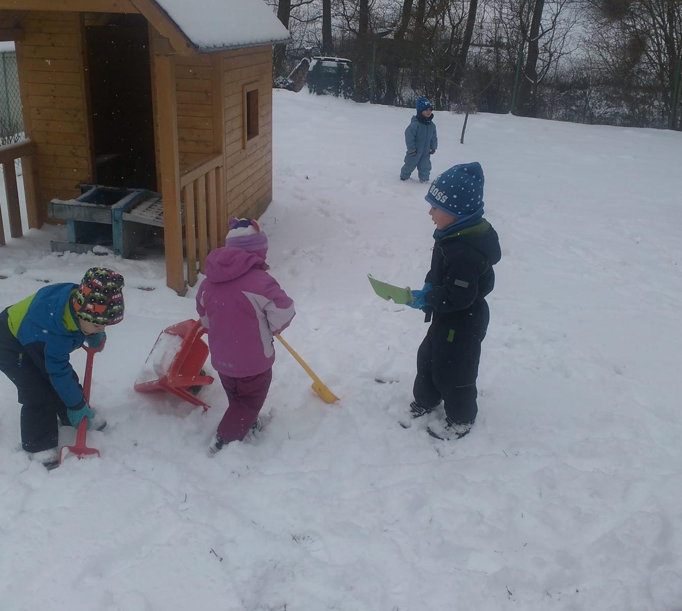 "ZIMNÍ RADOVÁNKY" - 7