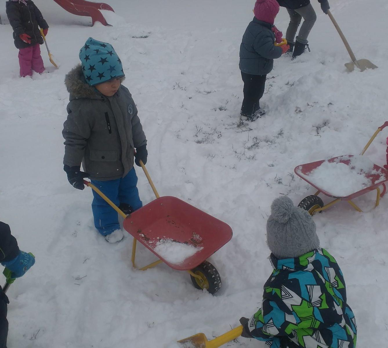 "ZIMNÍ RADOVÁNKY" - 9
