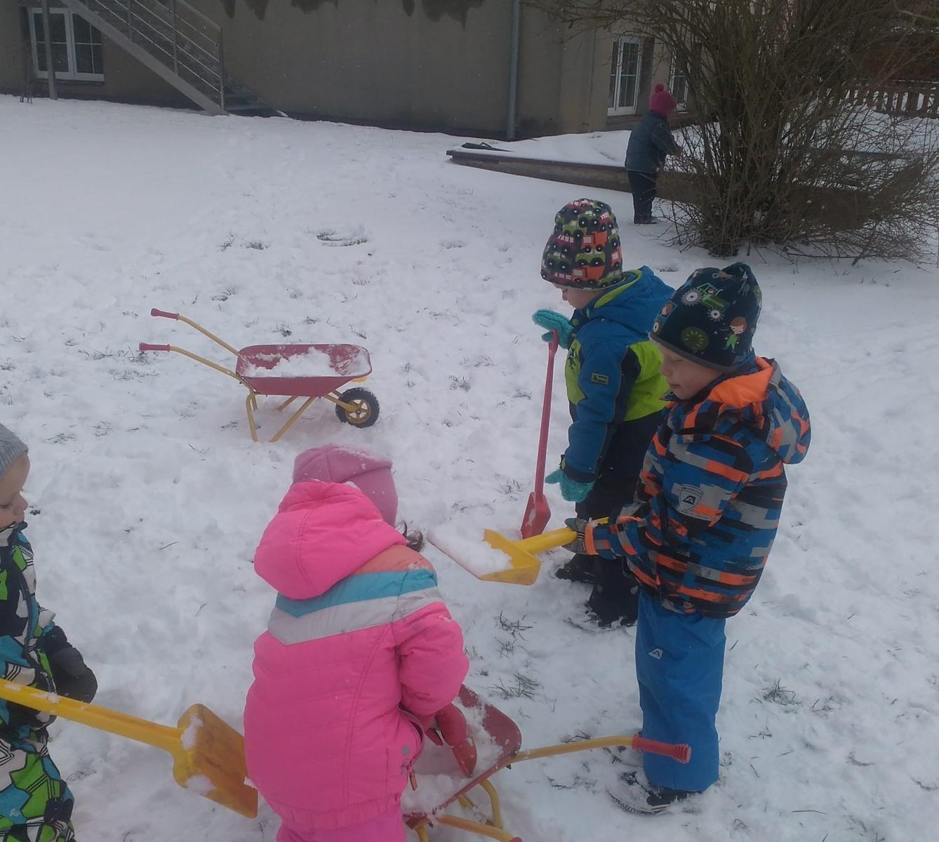 "ZIMNÍ RADOVÁNKY" - 21
