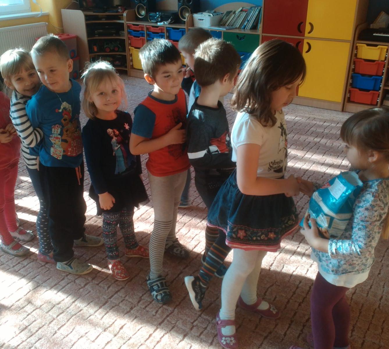 Broučci slaví: Agátka měla narozeniny - 21