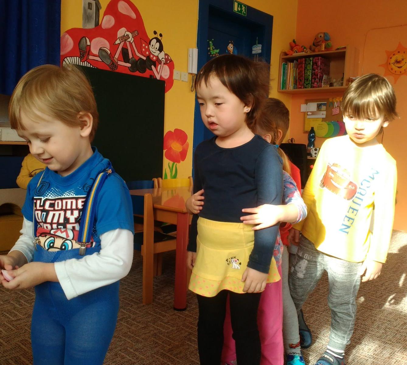 Broučci slaví: Mirunka měla narozeniny - 4