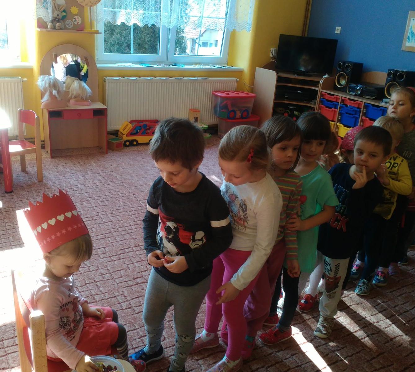 Broučci slaví: Lucinka měla narozeniny - 6