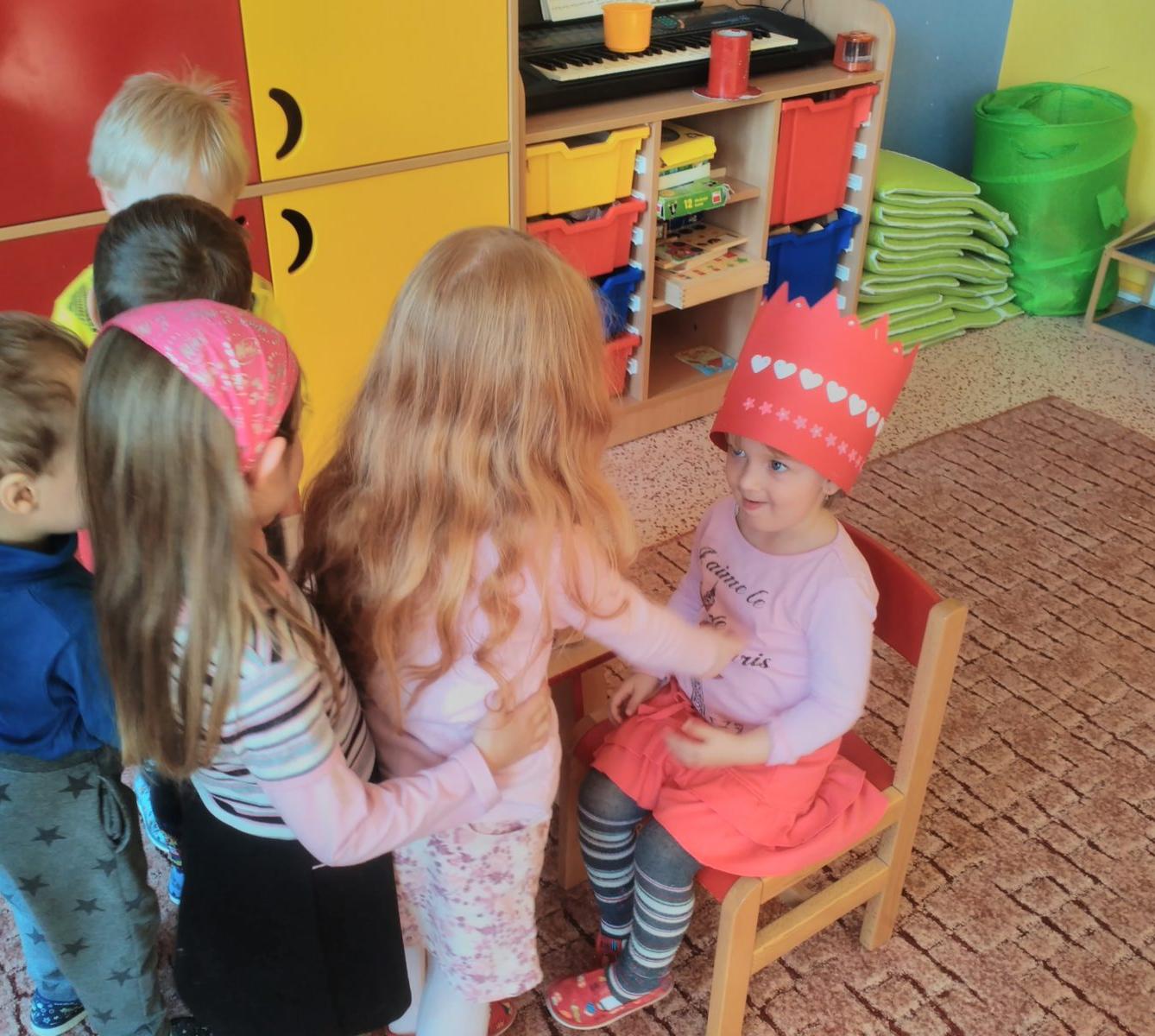 Broučci slaví: Lucinka měla narozeniny - 9