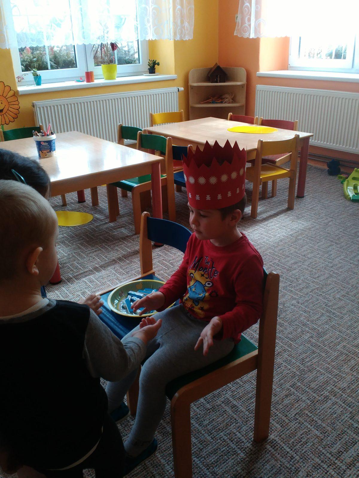 Broučci slaví: Dominiček měl narozeniny - 1