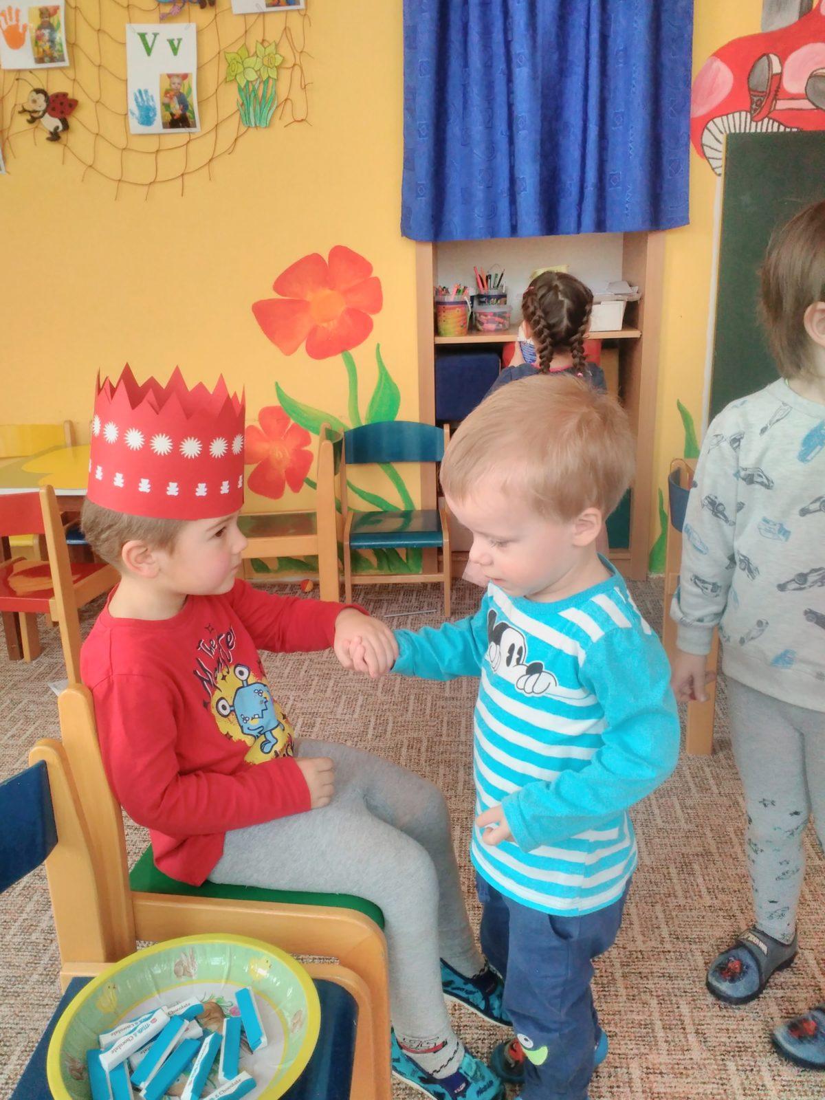 Broučci slaví: Dominiček měl narozeniny - 9