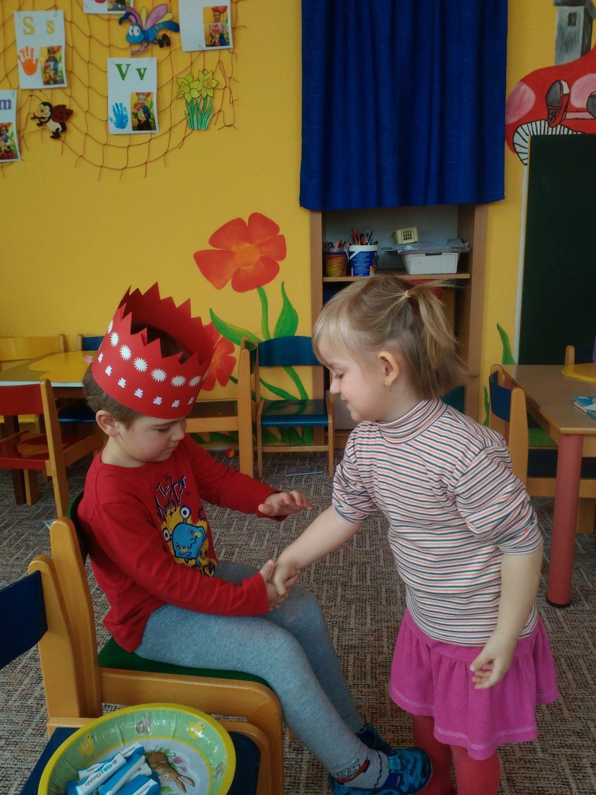 Broučci slaví: Dominiček měl narozeniny - 11