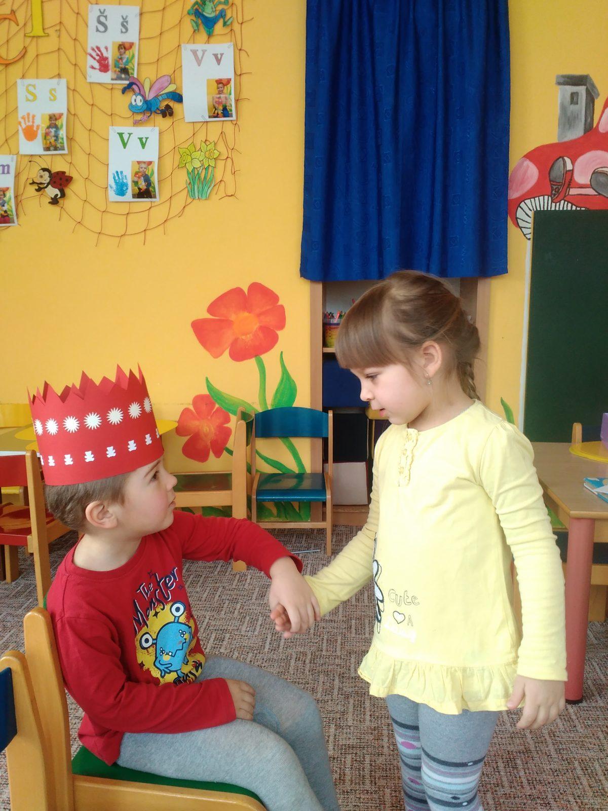 Broučci slaví: Dominiček měl narozeniny - 13