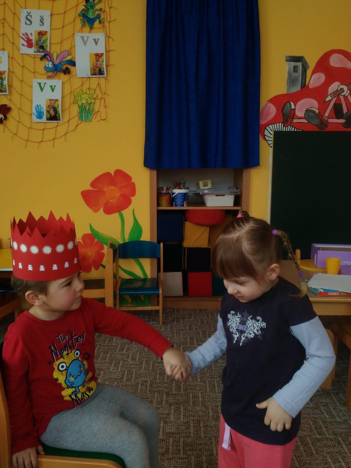 Broučci slaví: Dominiček měl narozeniny - 17