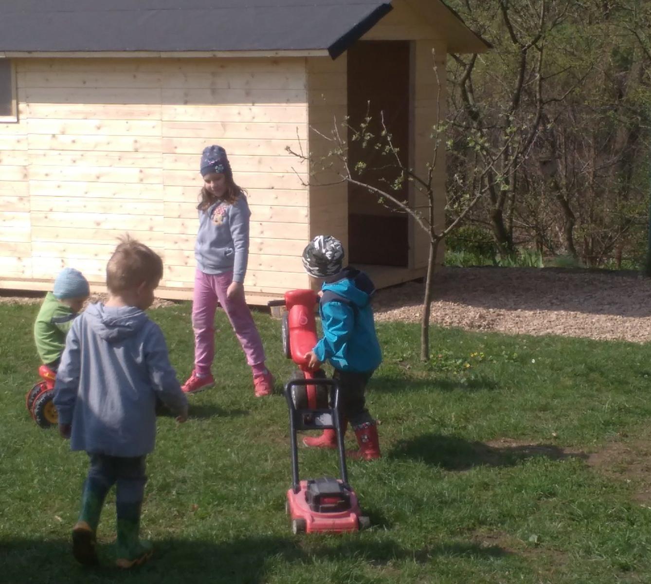 "Konečně na zahradě" - 4