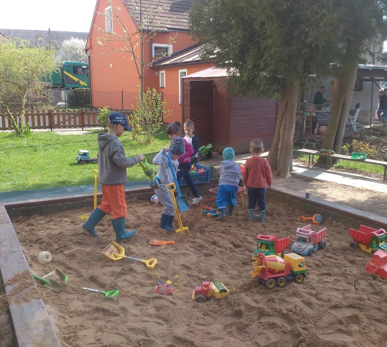 "Konečně na zahradě" - 21