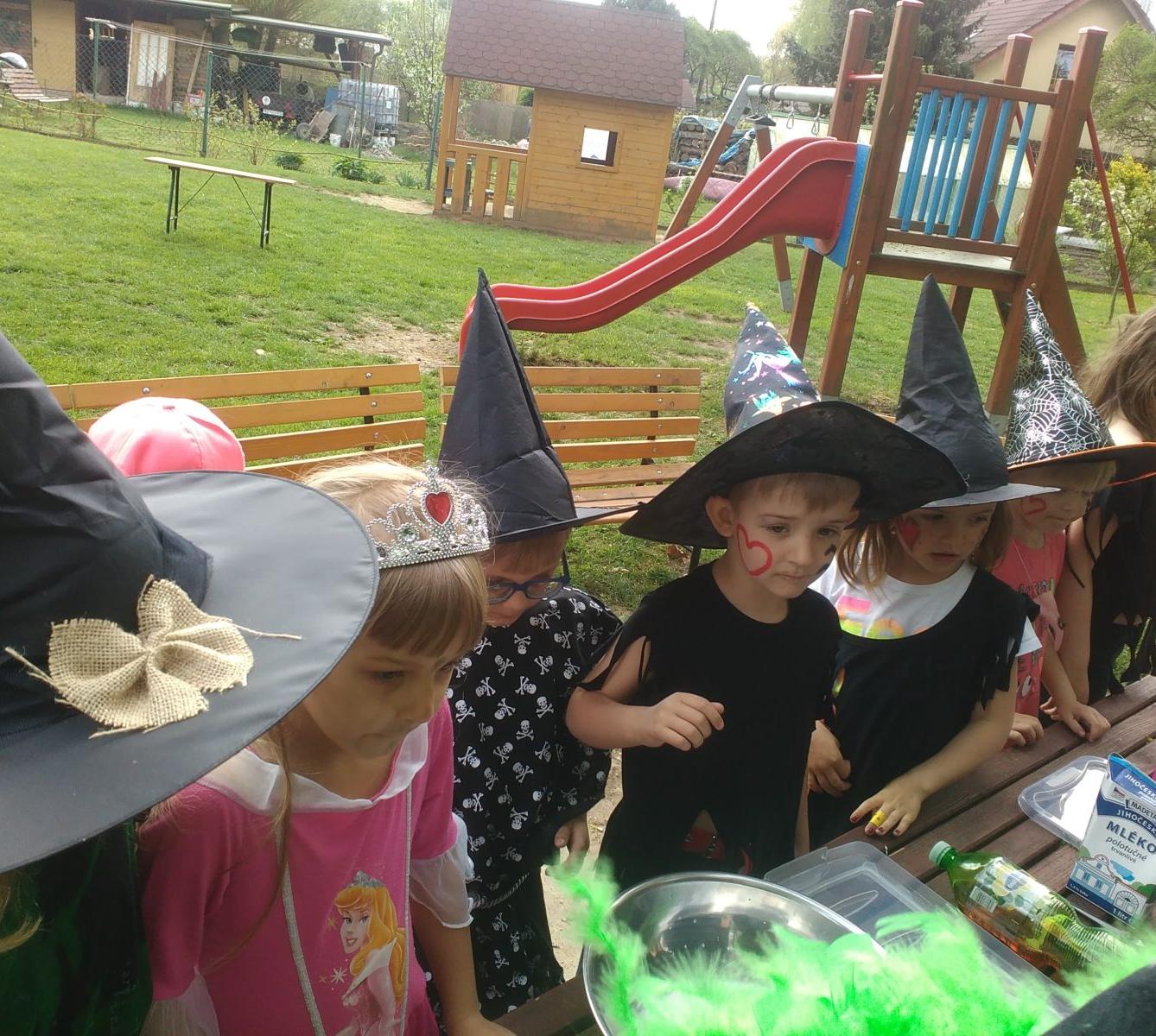 ČARODĚJNICKÉ DOPOLEDNE V MŠ - 60