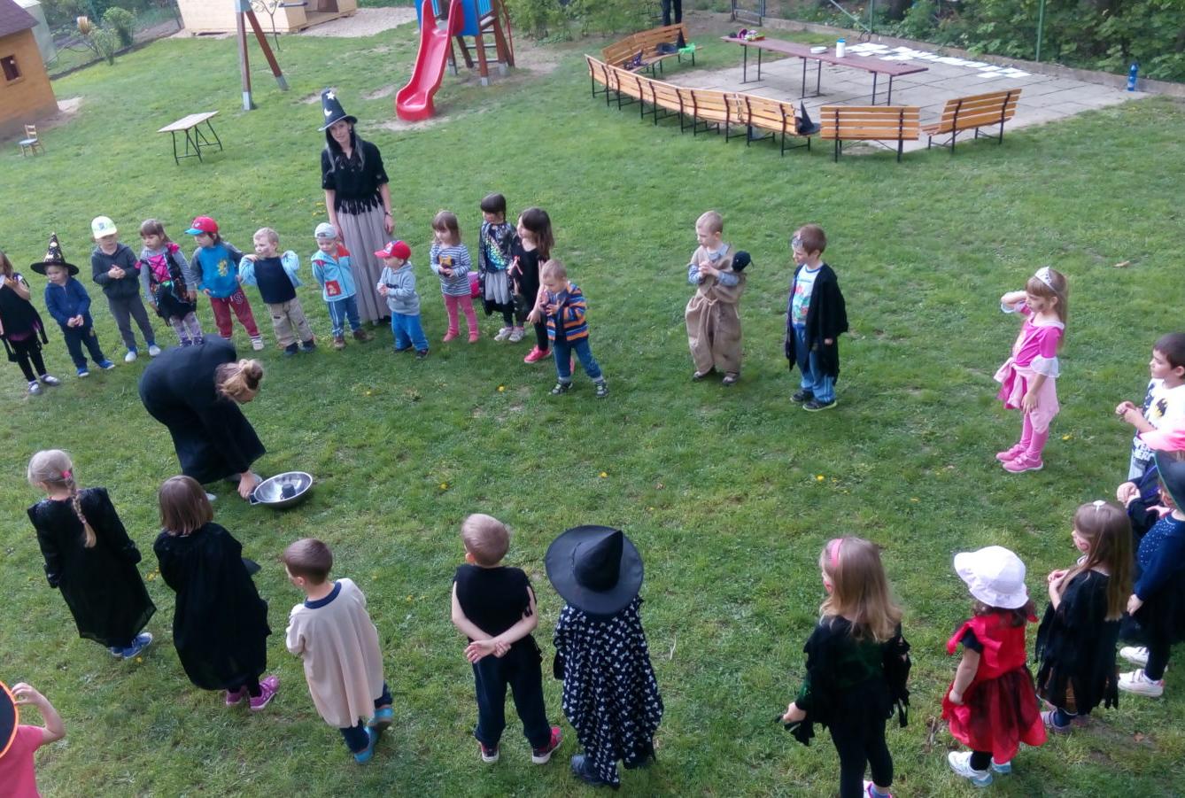 ČARODĚJNICKÉ DOPOLEDNE V MŠ - 81