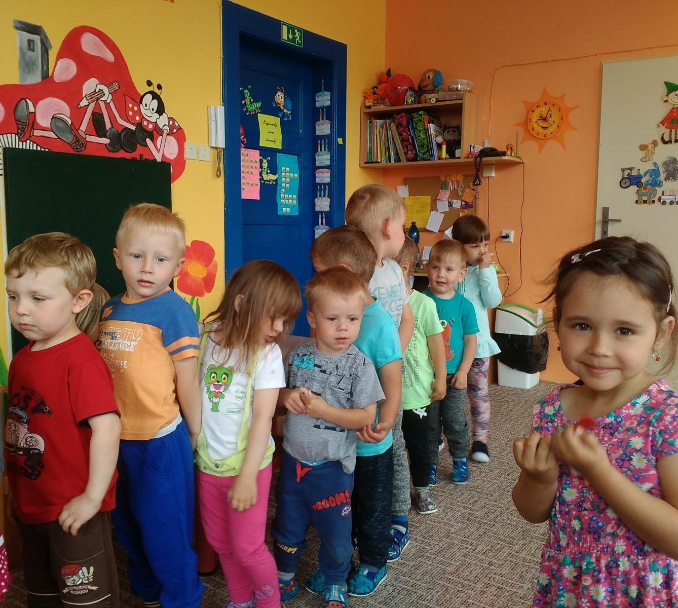 Broučci slaví: Štěpánek V. měl narozeniny - 3