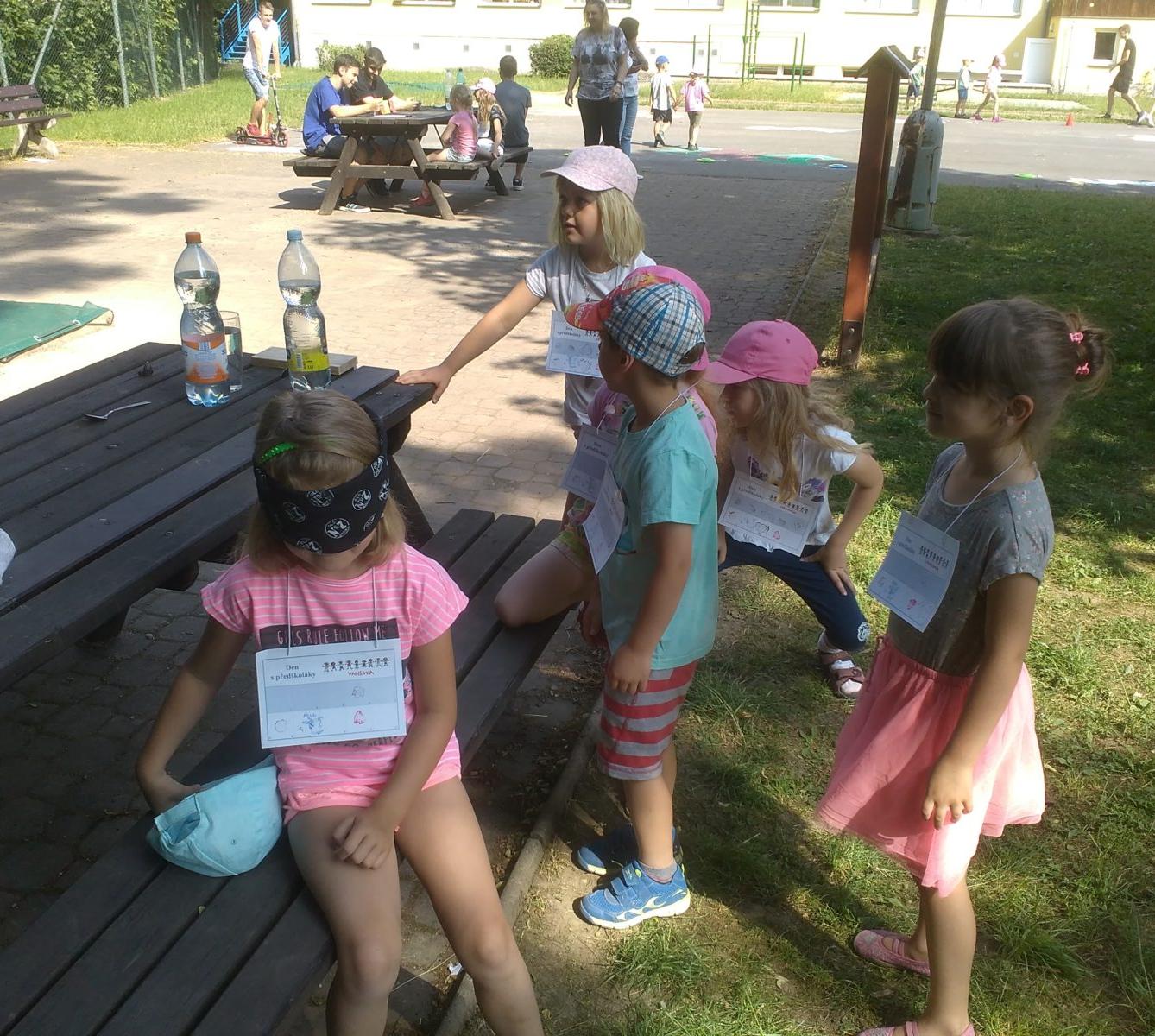 Návštěva předškoláků u deváťáků ve škole - 27