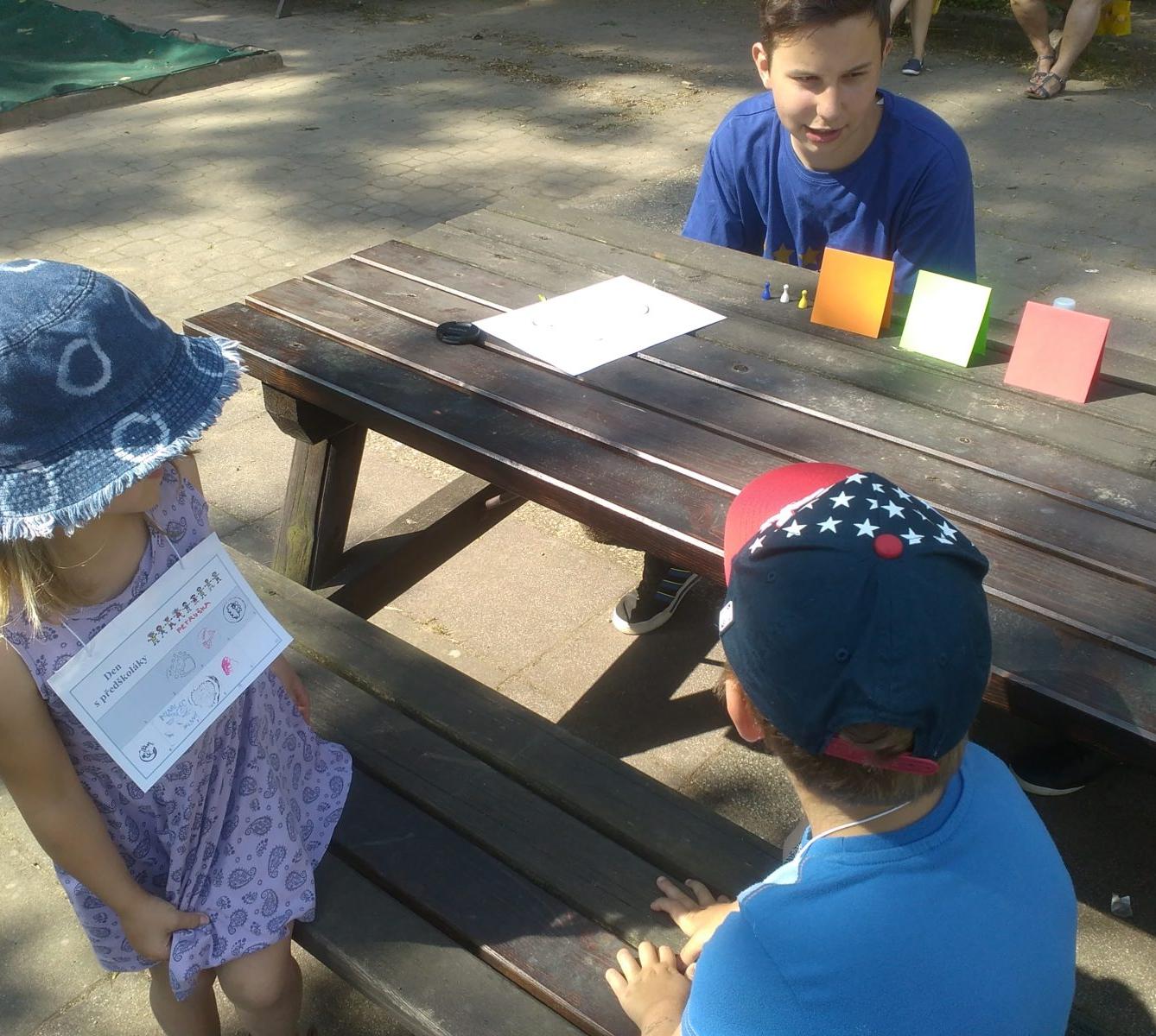 Návštěva předškoláků u deváťáků ve škole - 30