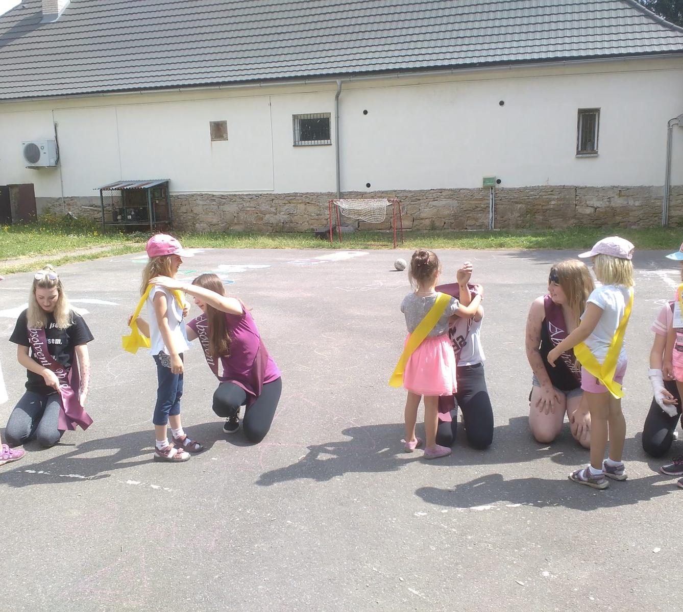 Návštěva předškoláků u deváťáků ve škole - 59