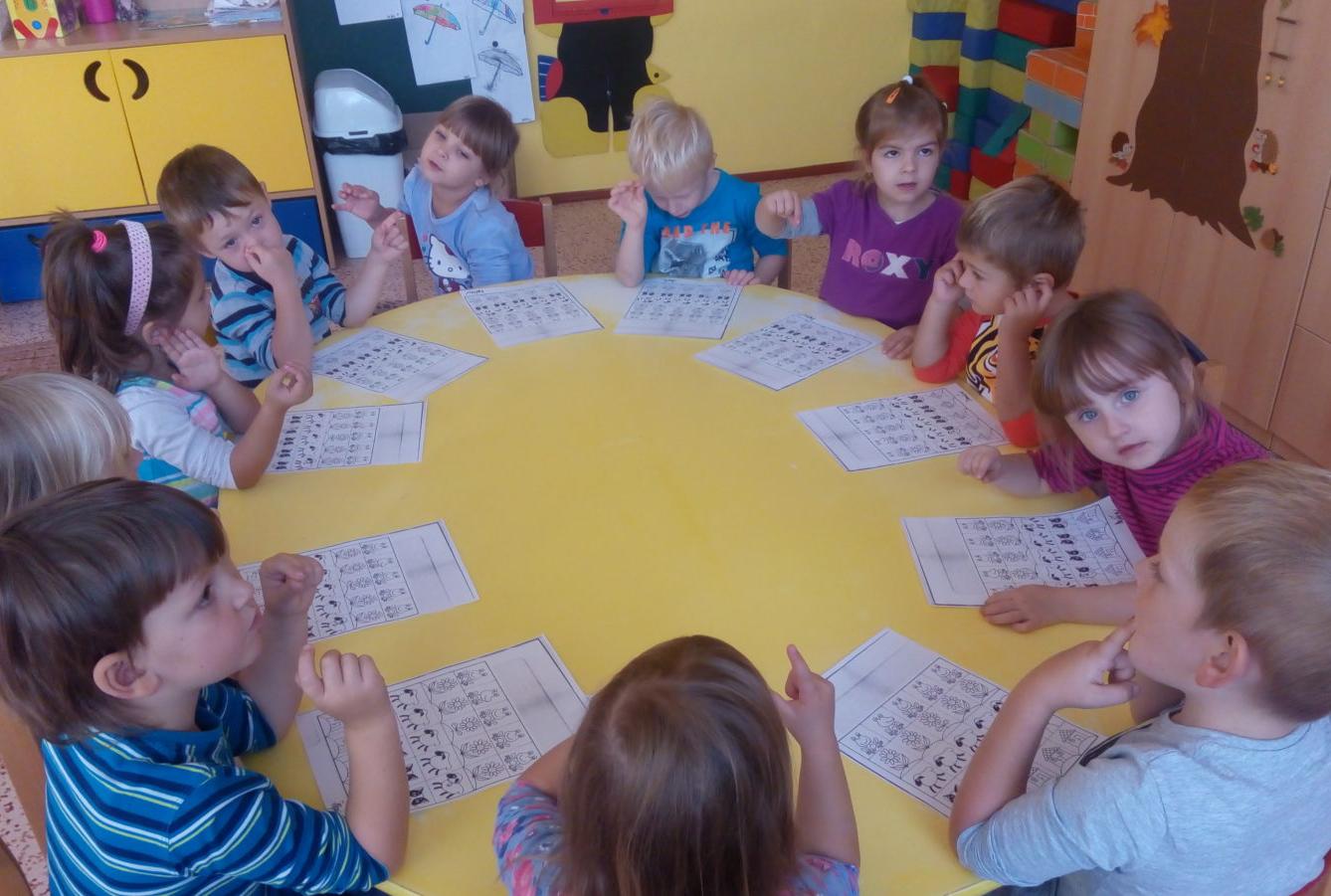 podzim u Klokánků I.- malujeme, tvoříme, hrajeme si - 13