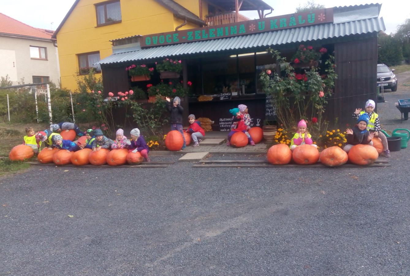 podzim u Klokánků I.- malujeme, tvoříme, hrajeme si - 22