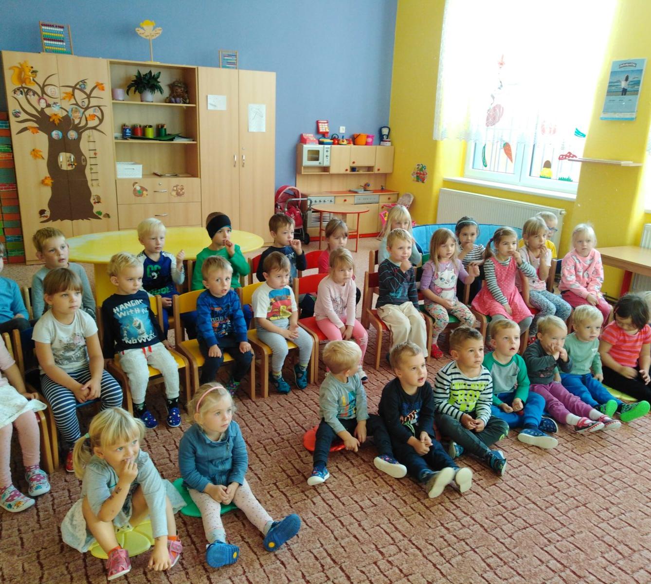 Divadýlko v MŠ: Myšák Pišta - 1