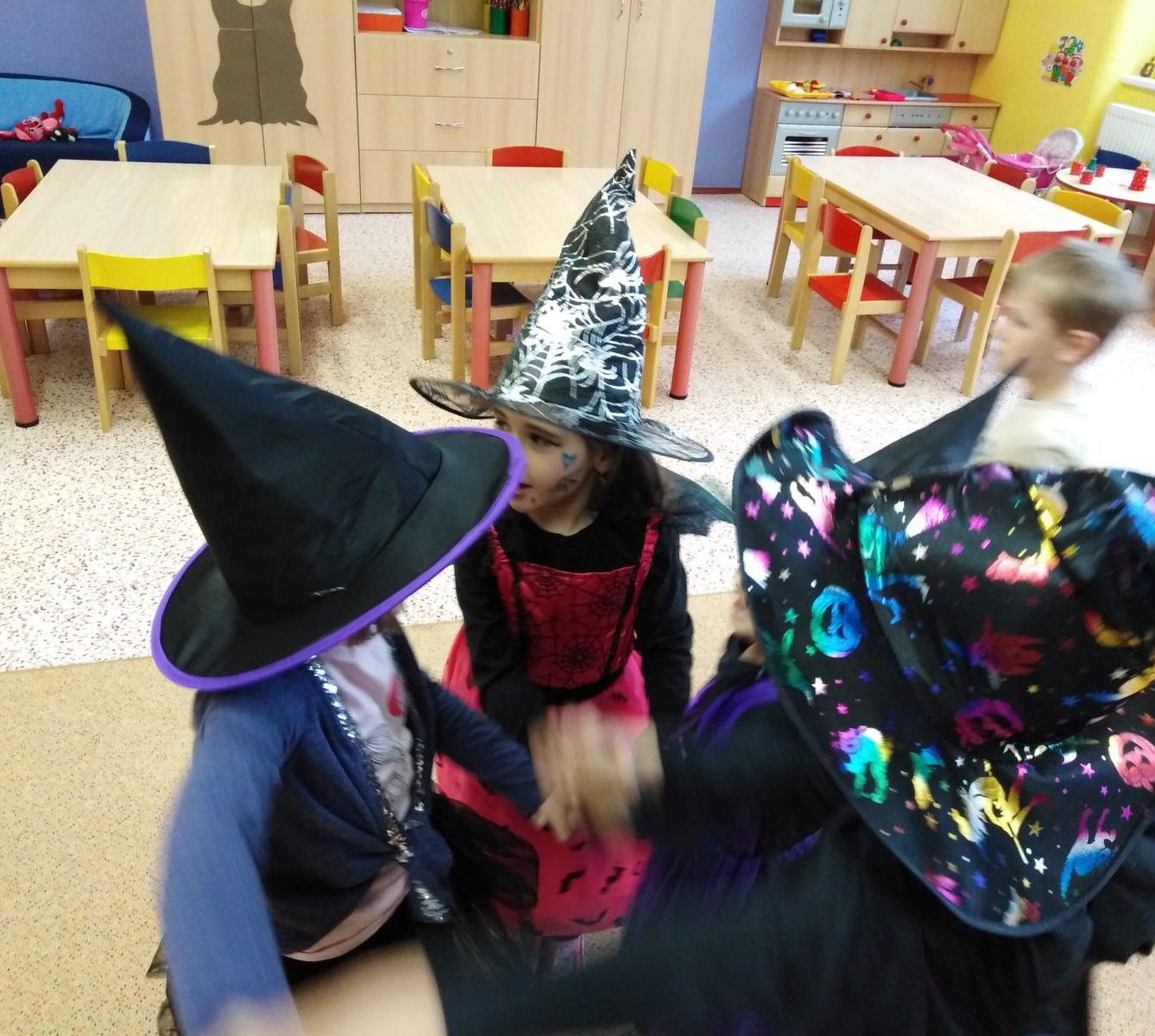 ČARODĚJNICKÉ DOPOLEDNE II. - 13