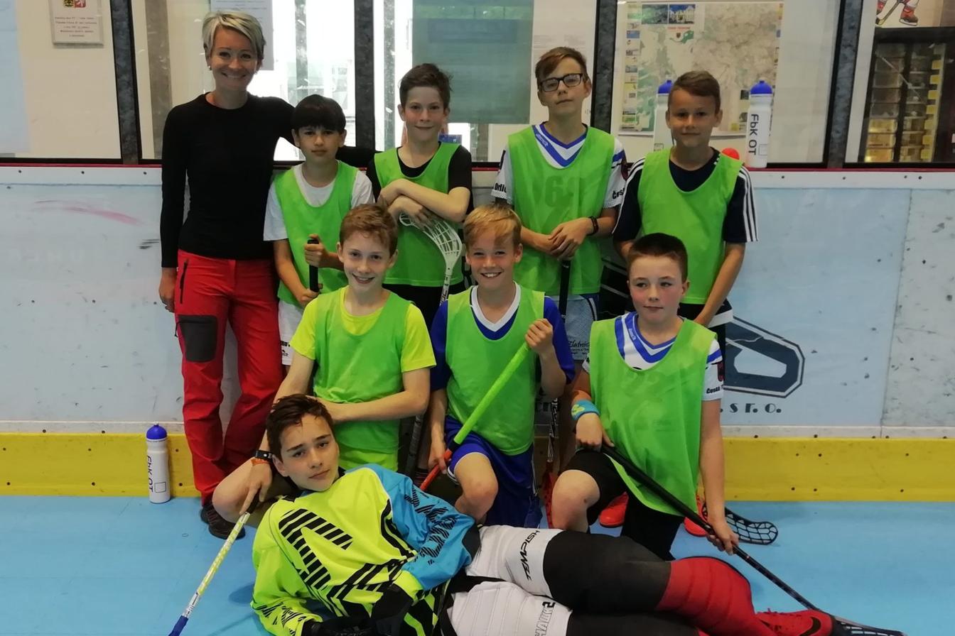 10 dní florbalu - 6. a 7. třída