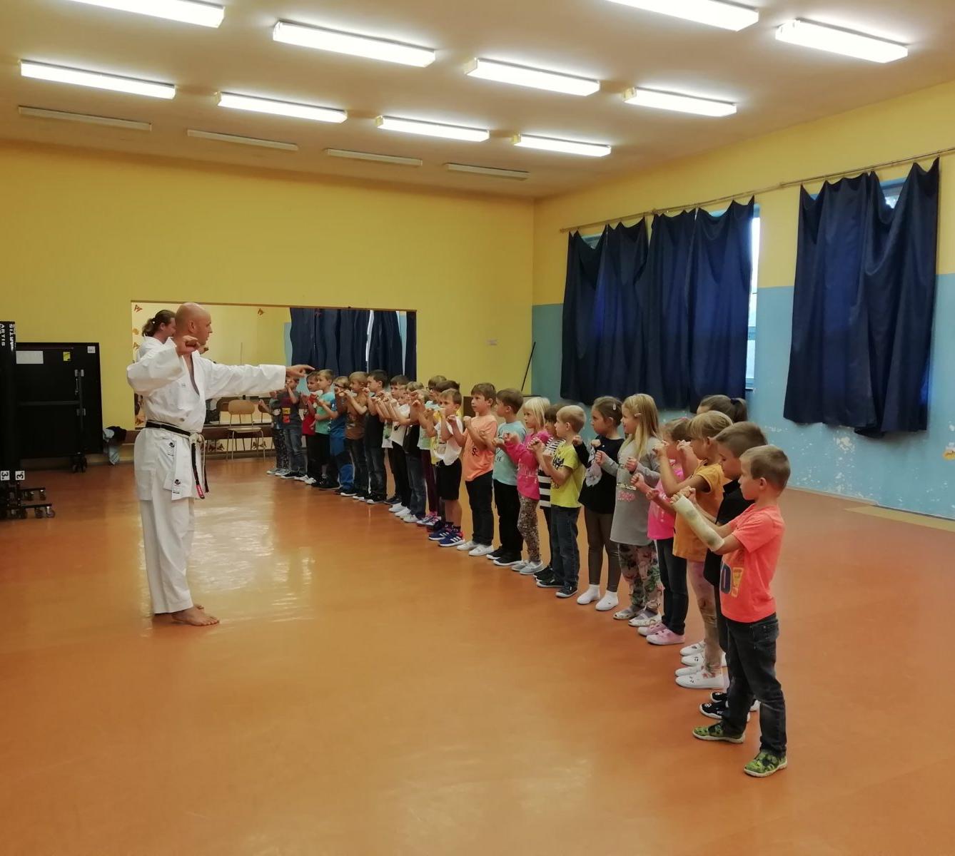 Ukázková hodina karate - 1
