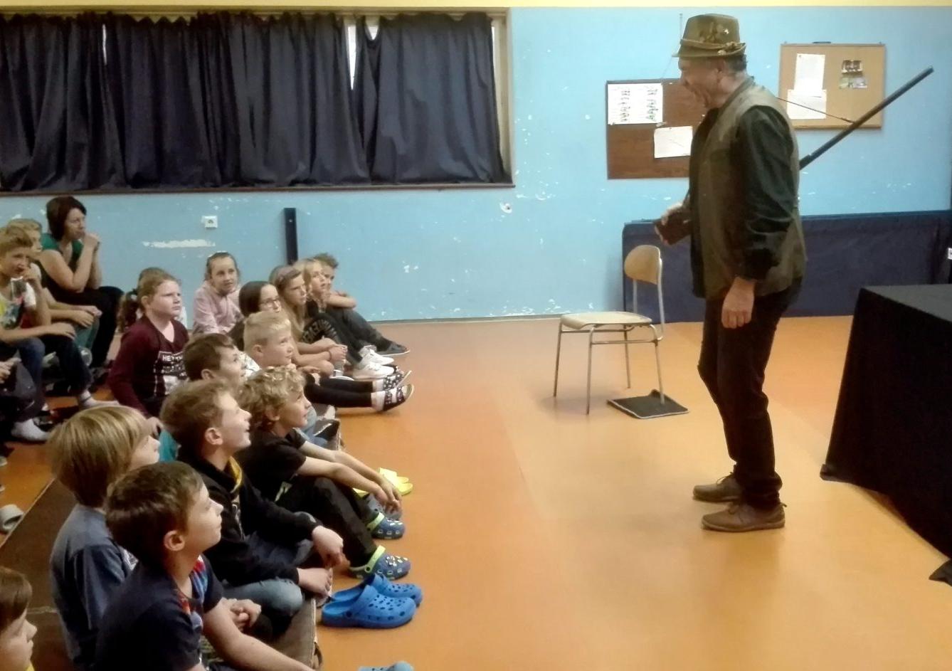 13. 9. Příhody lišky Bystroušky - 2