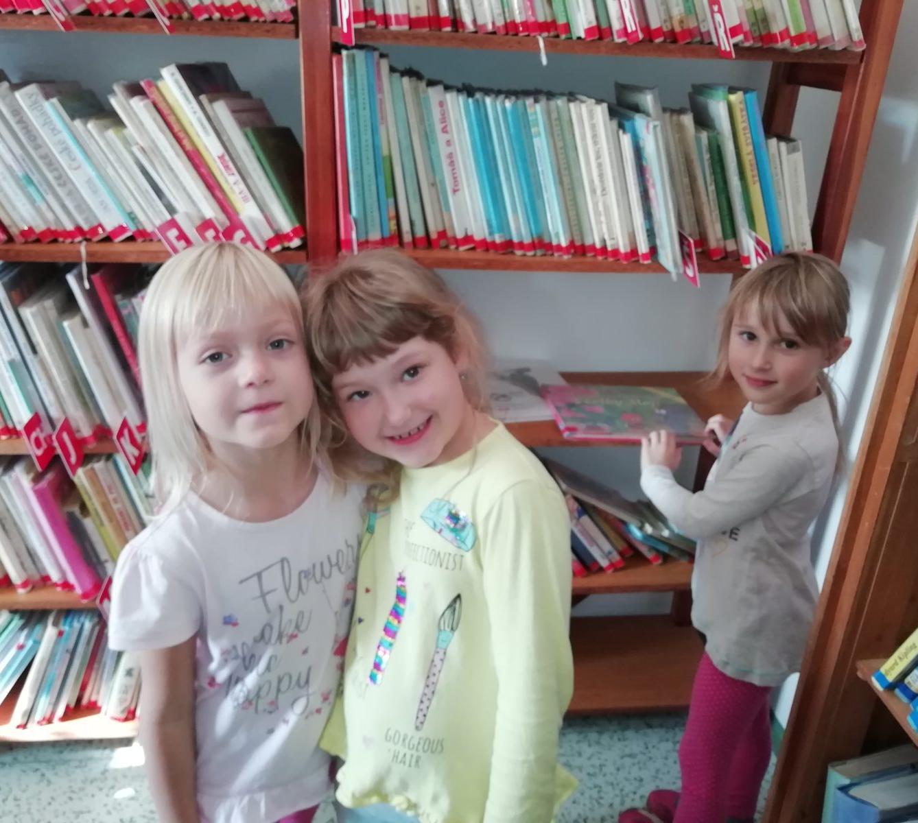 Prvňáčci v Obecní knihovně v Libchavách - 7