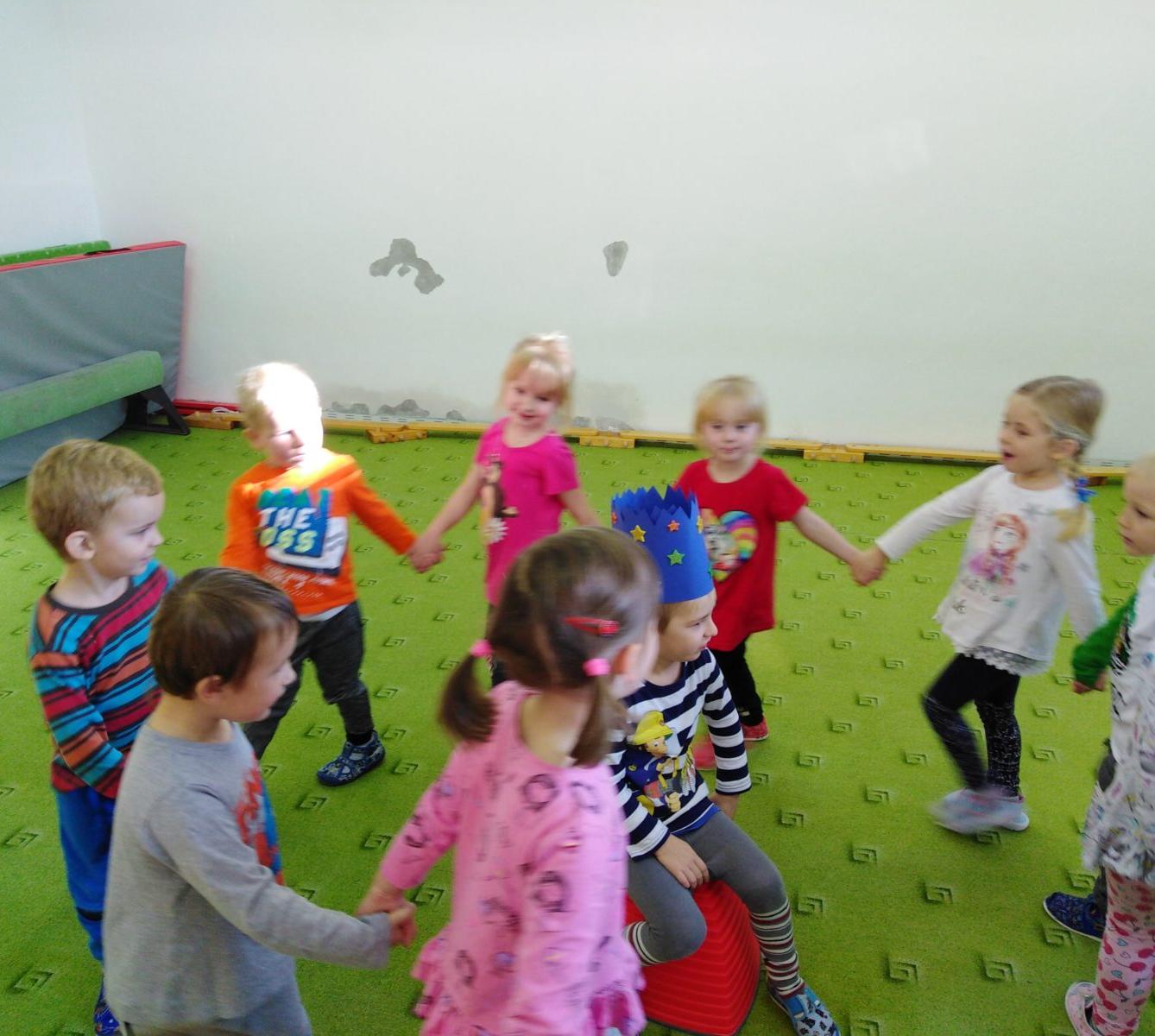 Broučci slaví: Štěpánek měl narozeniny - 2