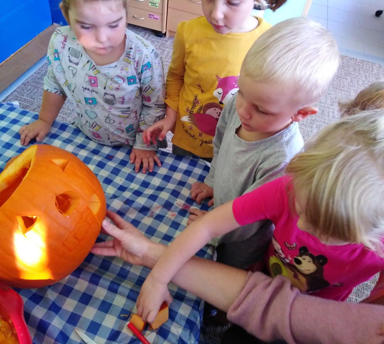 Broučci: "Dýňohrátky" - 17