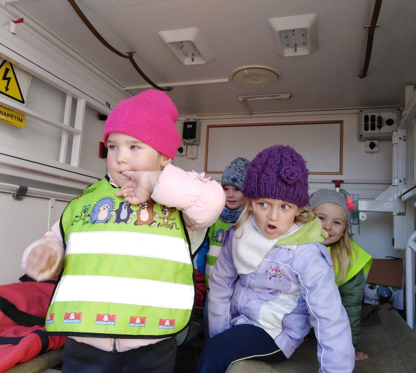 Broučci: návštěva u vojáků - 11