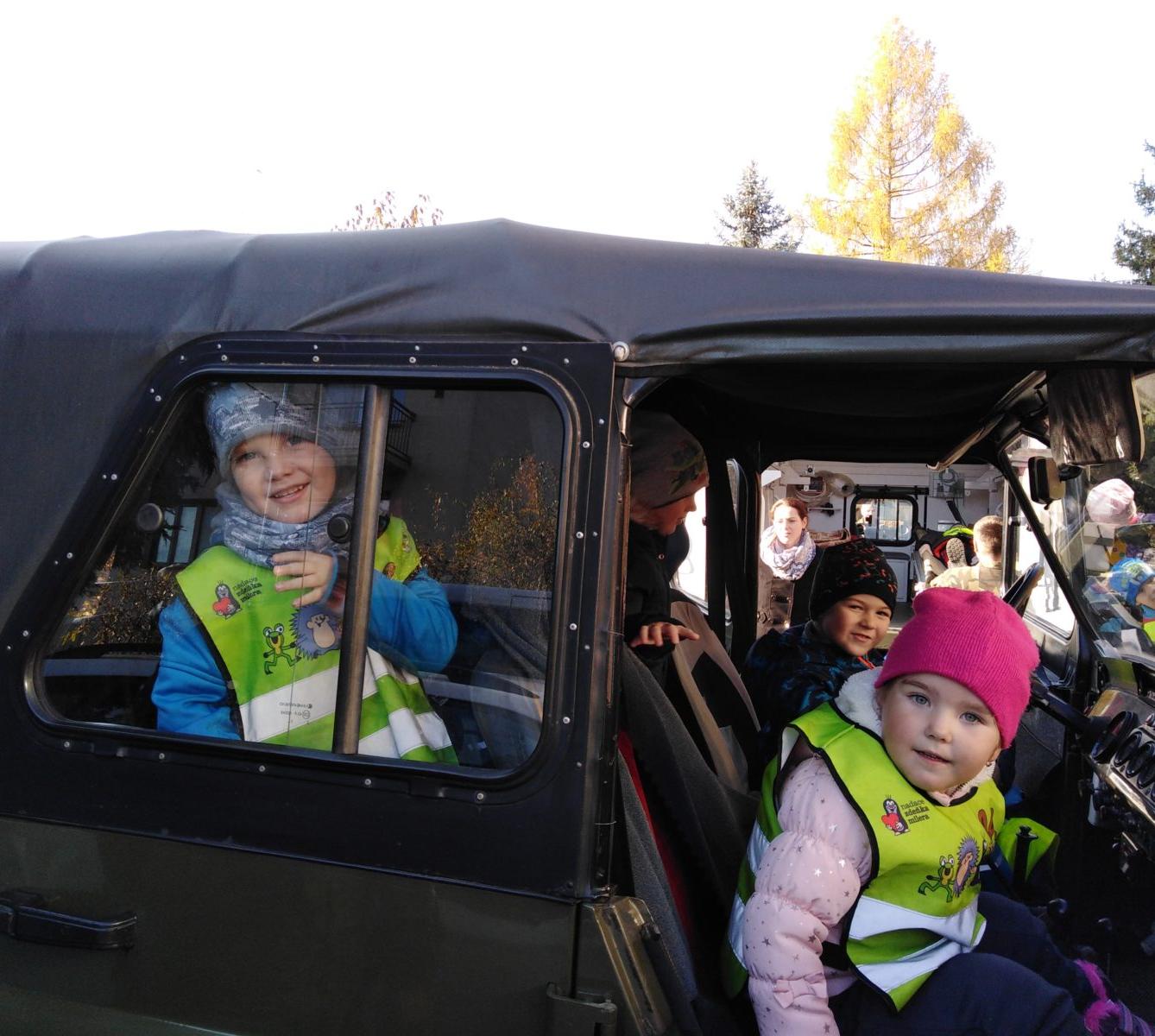 Broučci: návštěva u vojáků - 25