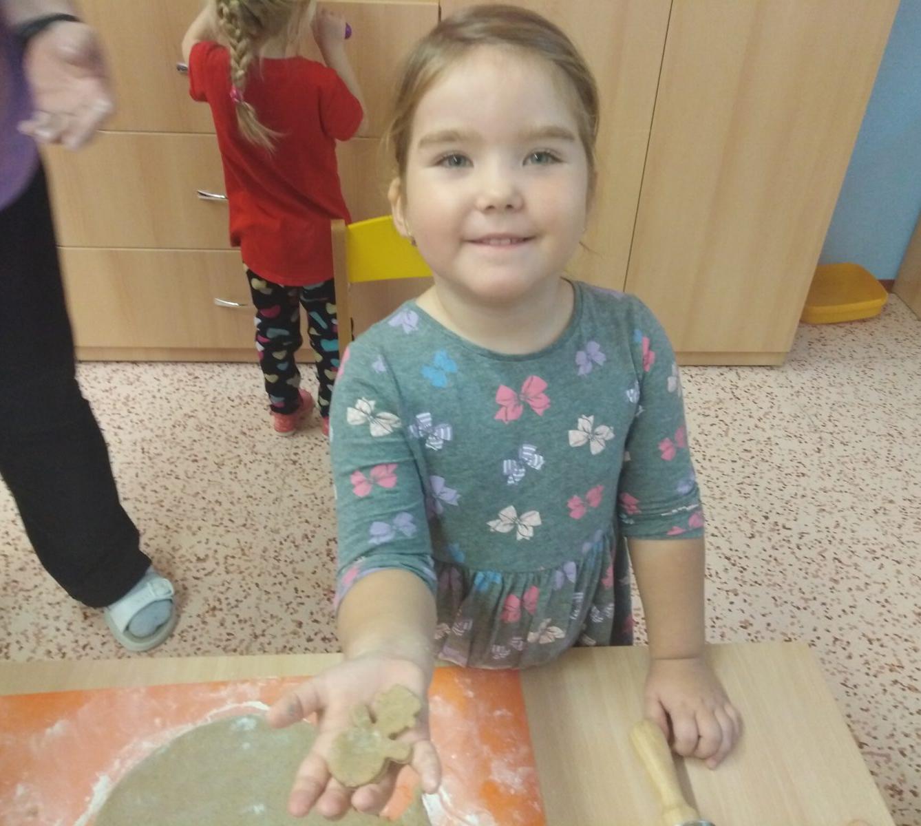 příprava na Vánoce: pečeme perníčky:-) - 39