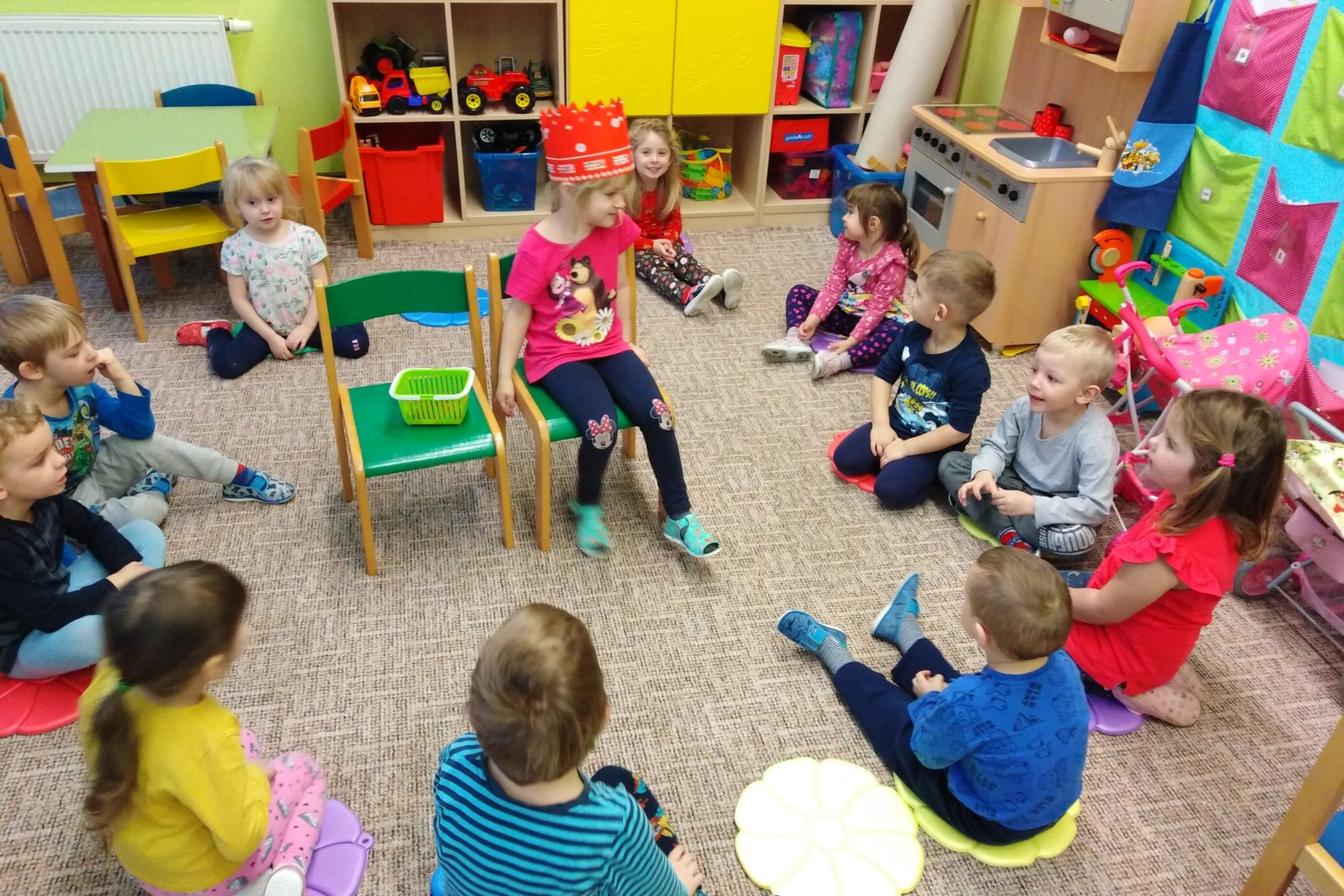 Broučci slaví: Barunka měla narozeniny