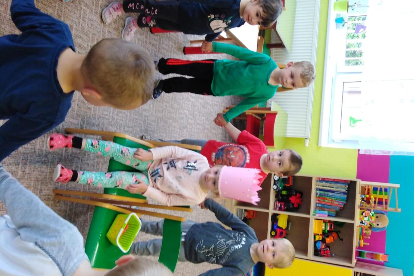 Broučci slaví: Markétka měla narozeniny