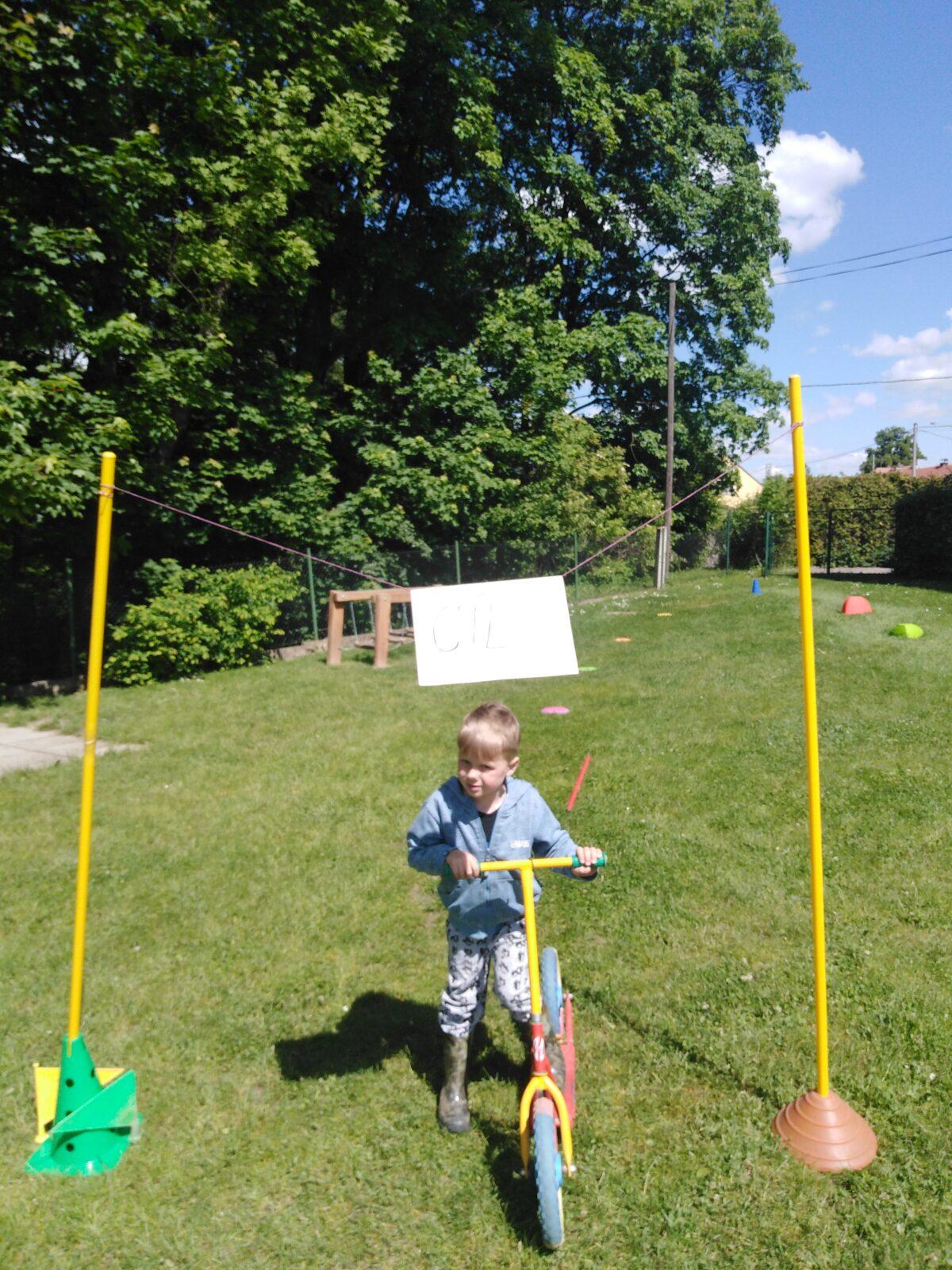 DEN DĚTÍ V MŠ:-) - 90