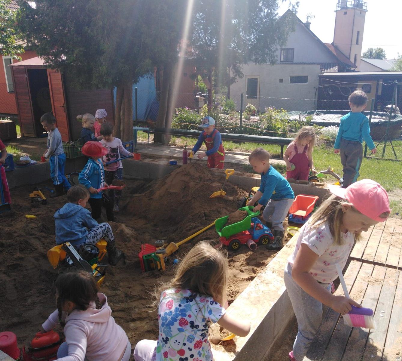 DEN DĚTÍ V MŠ:-) - 96