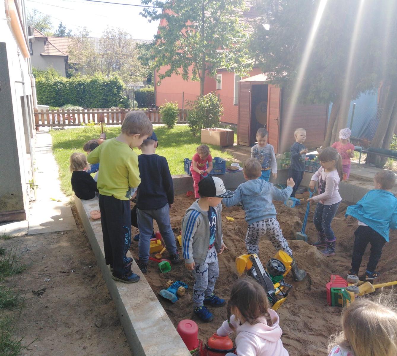 DEN DĚTÍ V MŠ:-) - 97