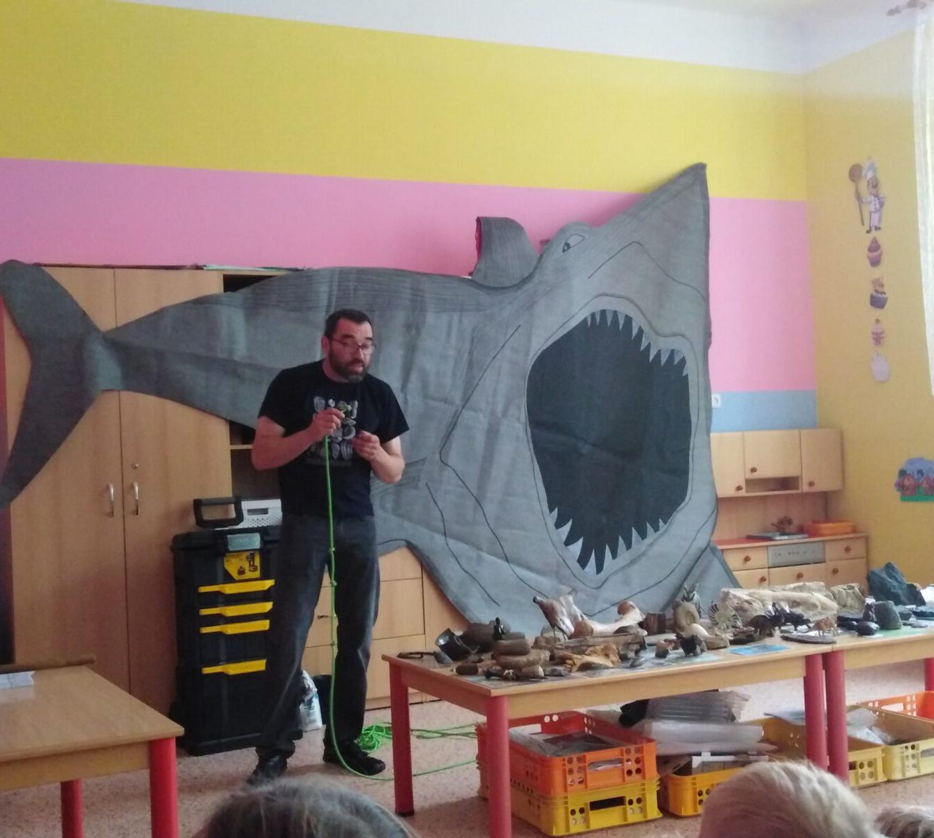 Projektový den v MŠ: "Cesta do Pravěku" - 9